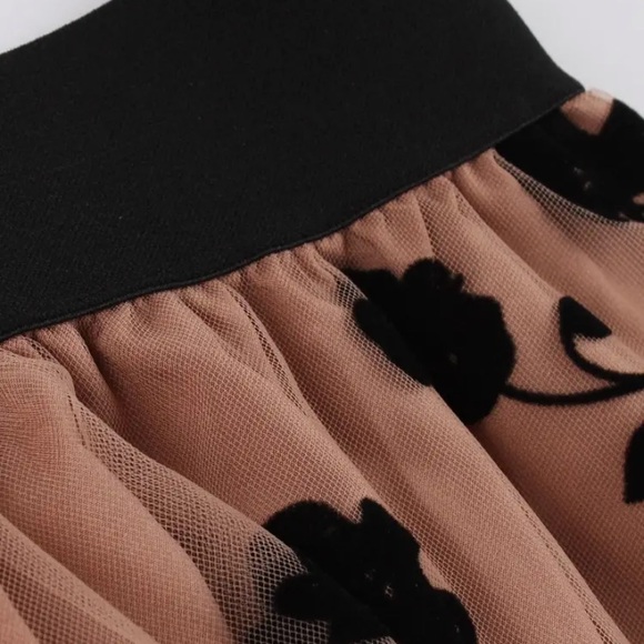 New Floral Print Mesh Lined Overlay Camel Caramel Tan Skirt Midi Maxi Black NWT - Picture 12 of 16
